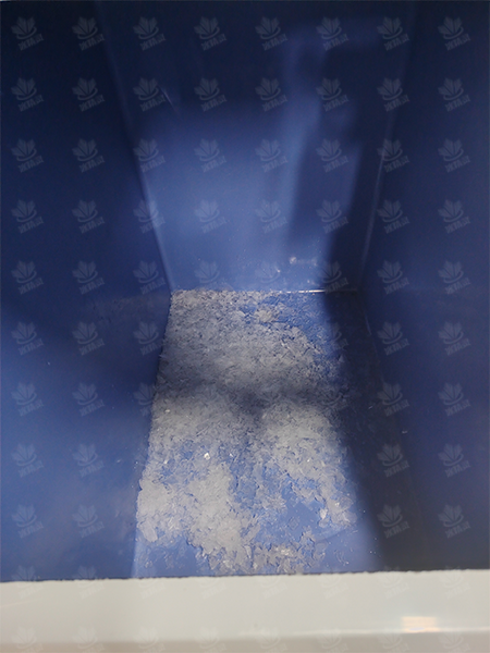 鳞片冰